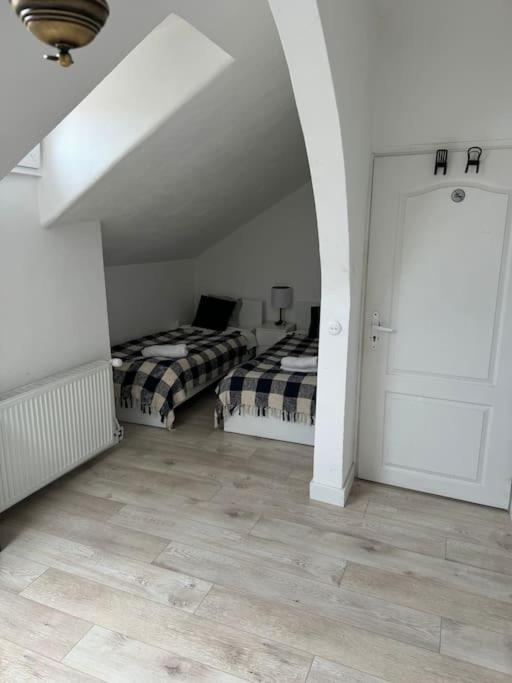 Chillout Apart 4 Bedrooms Варшава Екстериор снимка