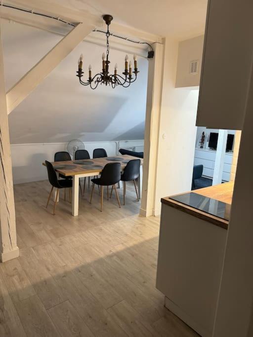 Chillout Apart 4 Bedrooms Варшава Екстериор снимка